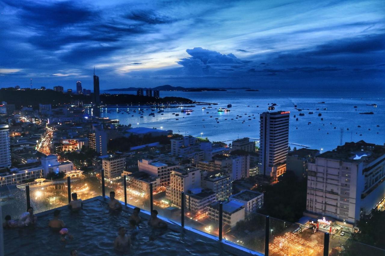 The Base Central Pattaya By Wcc Lägenhet Exteriör bild